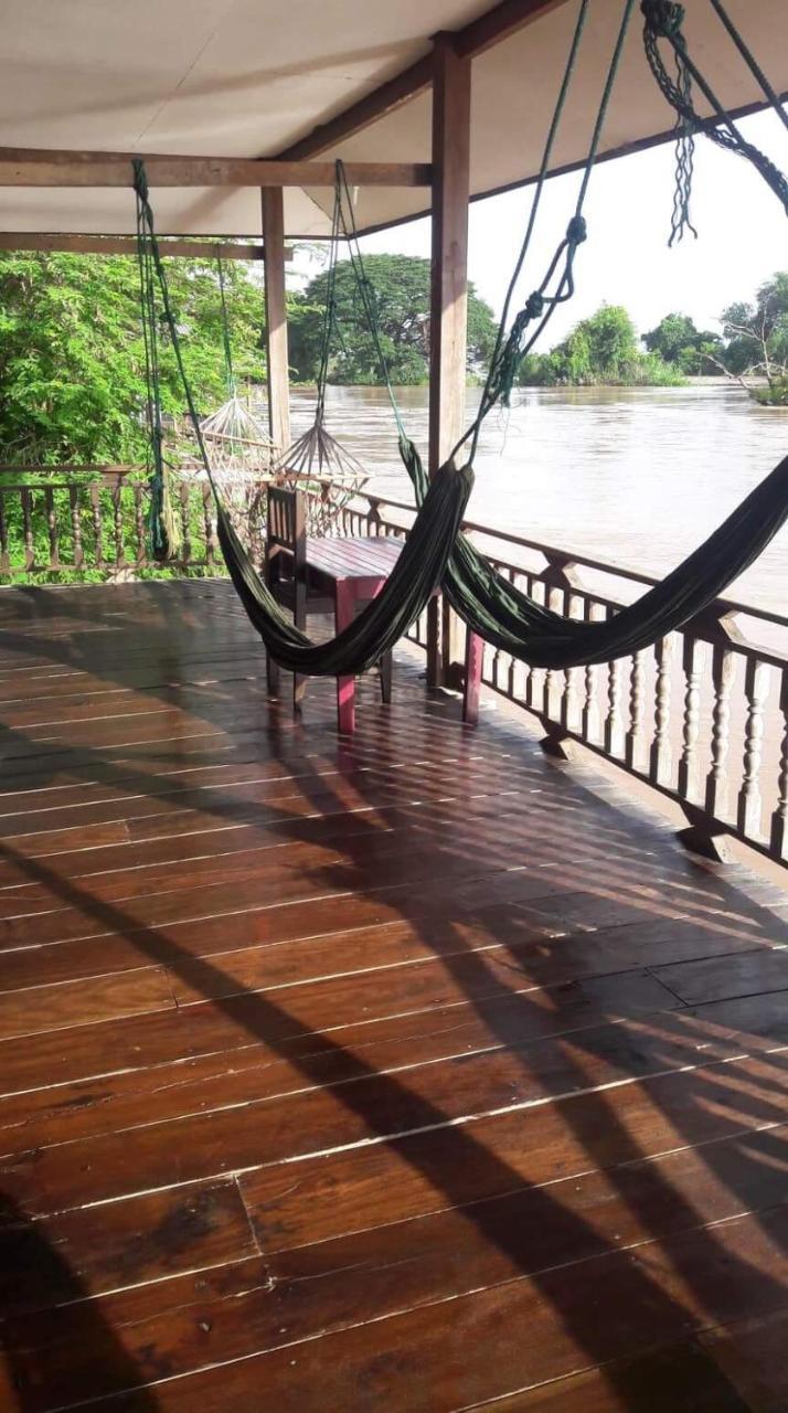Hotel Riverside Bungalow Ban Dondét Exterior foto